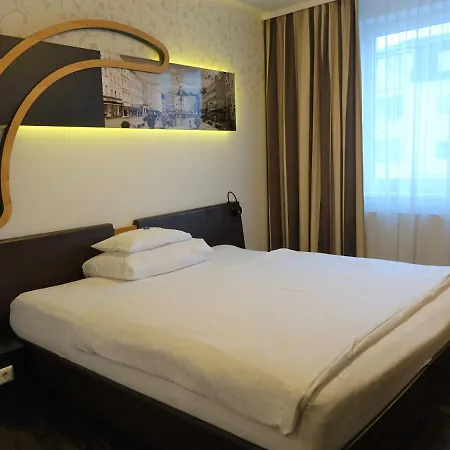 Hotel H+ Ried 4*